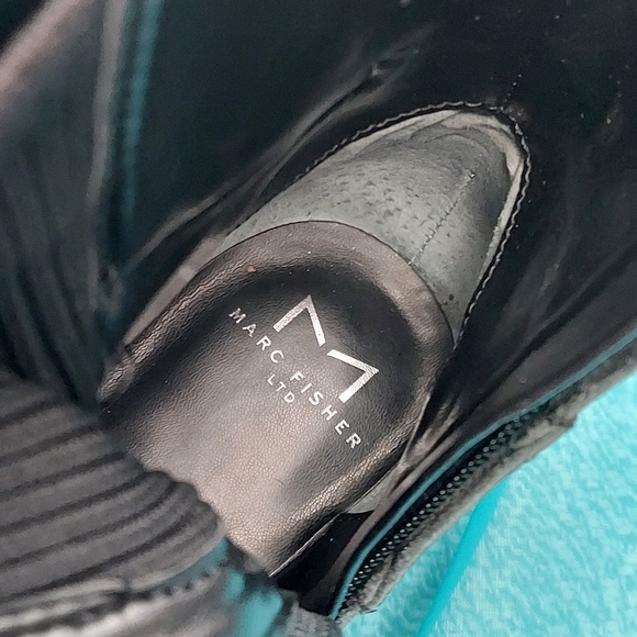 Marc Fisher Boots, Womens sz 6, Bristyn Black Patent Combat Lug Sole - Picture 10 of 11